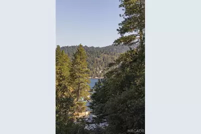 28819 North Shore Road, Lake Arrowhead, CA 92352 - Photo 18