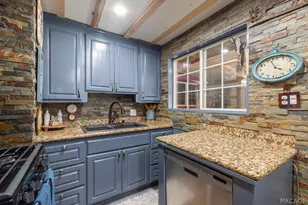 500 E Meadow Ln, Big Bear City, CA 92314 - Photo 12