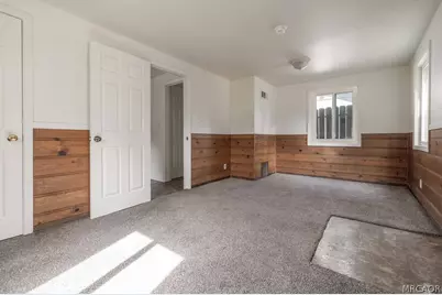 1031 W Aeroplane Boulevard, Big Bear City, CA 92314 - Photo 2