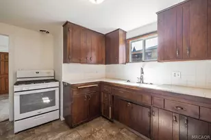 1031 W Aeroplane Blvd, Big Bear City, CA 92314 - Photo 8