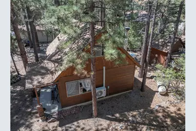 630 S Pine Lane, Sugarloaf, CA 92386 - Photo 4
