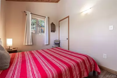 528 Villa Grove Avenue, Big Bear City, CA 92314 - Photo 12