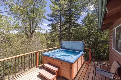 528 Villa Grove Avenue, Big Bear City, CA 92314 - Photo 20