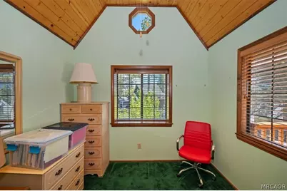 911 Panamint Mountain Drive, Big Bear City, CA 92314 - Photo 18