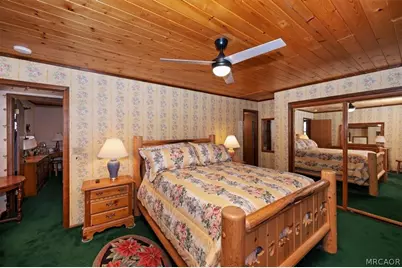 911 Panamint Mountain Drive, Big Bear City, CA 92314 - Photo 16