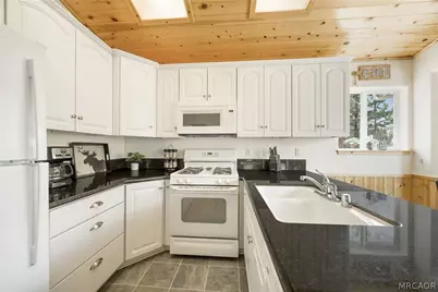 777 Medicine Mans Place, Big Bear Lake, CA 92315 - Photo 26