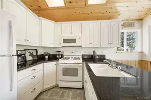 777 Medicine Mans Pl, Big Bear Lake, CA 92315 - Photo 26
