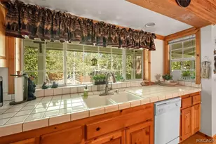 416 Pine View Dr, Big Bear City, CA 92314 - Photo 12