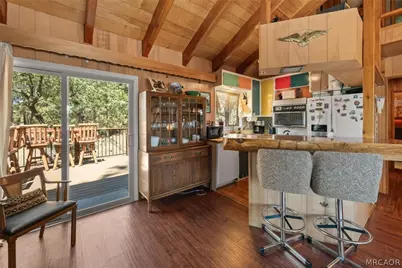 1156 Bruin Trail, Fawnskin, CA 92333 - Photo 12