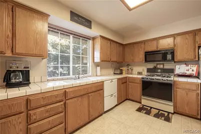 444 Elysian Boulevard, Big Bear City, CA 92314 - Photo 6