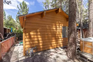 926 Robinhood Blvd, Big Bear City, CA 92314 - Photo 18