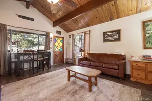 926 Robinhood Blvd, Big Bear City, CA 92314 - Photo 2