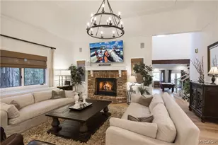 27598 Meadow Bay Dr, Lake Arrowhead, CA 92352 - Photo 10