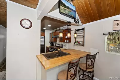 524 Highland Lane, Sugarloaf, CA 92386 - Photo 20