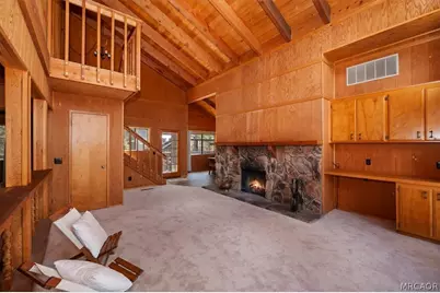 983 Teakwood Drive, Lake Arrowhead, CA 92352 - Photo 6