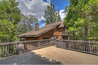 983 Teakwood Drive, Lake Arrowhead, CA 92352 - Photo 2