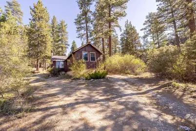 160 Lakeview Trail, Fawnskin, CA 92333 - Photo 4