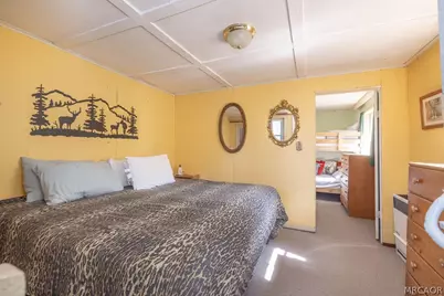 160 Lakeview Trail, Fawnskin, CA 92333 - Photo 18