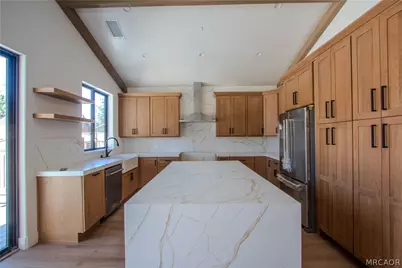 305 E Angeles Boulevard, Big Bear City, CA 92314 - Photo 10
