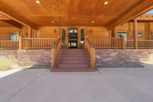 1099 Heritage Trail, Big Bear City, CA 92314 - Photo 4