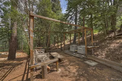 897 Ford Lane, Big Bear Lake, CA 92315 - Photo 22