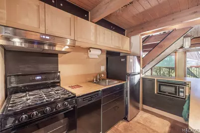 43615 Bow Canyon Lane, Big Bear Lake, CA 92315 - Photo 10