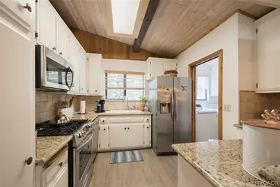 824 Mountain Lane, Big Bear City, CA 92314 - Photo 10