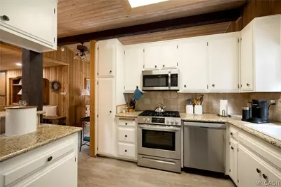 824 Mountain Lane, Big Bear City, CA 92314 - Photo 28
