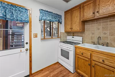 39251 Cedar Dell Road, Fawnskin, CA 92333 - Photo 4