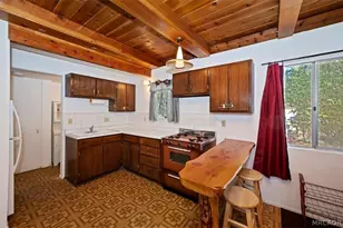 476 San Bernardino Ave, Sugarloaf, CA 92386 - Photo 12