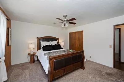 1345 E Country Club Boulevard, Big Bear City, CA 92314 - Photo 16