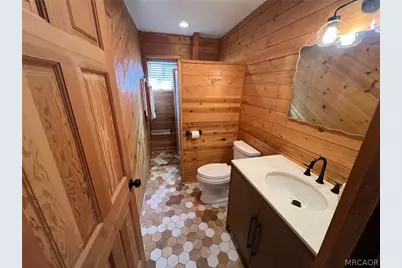 43573 Yosemite Drive, Big Bear Lake, CA 92315 - Photo 18