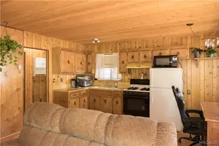 260 Highland Ln, Sugarloaf, CA 92386 - Photo 6