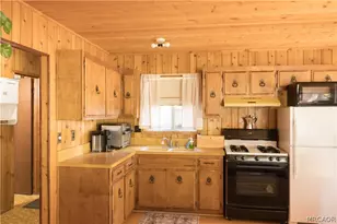 260 Highland Ln, Sugarloaf, CA 92386 - Photo 8