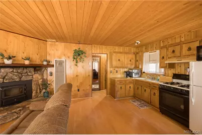260 Highland Lane, Sugarloaf, CA 92386 - Photo 12