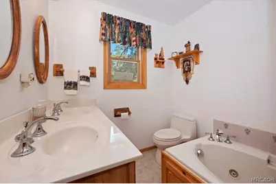 39237 Cedar Dell Road, Fawnskin, CA 92333 - Photo 22