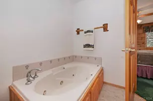39237 Cedar Dell Rd, Fawnskin, CA 92333 - Photo 24