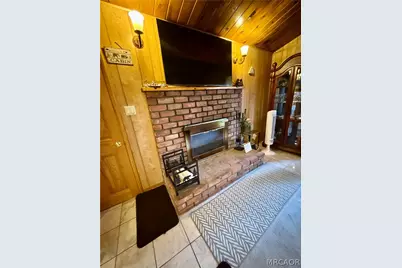 336 W Sherwood Boulevard, Big Bear City, CA 92314 - Photo 4
