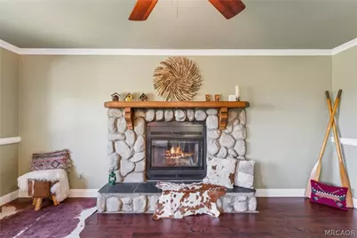 24798 Edelweiss Drive, Crestline, CA 92325 - Photo 4