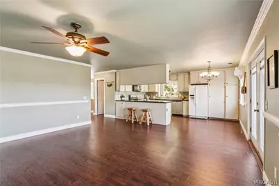 24798 Edelweiss Drive, Crestline, CA 92325 - Photo 6