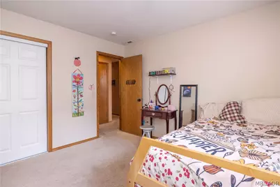 417 E Mountain View Boulevard, Big Bear City, CA 92314 - Photo 24