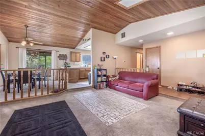 417 E Mountain View Boulevard, Big Bear City, CA 92314 - Photo 10