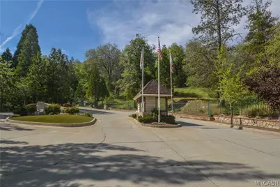 27494 White Fir Drive, Lake Arrowhead, CA 92352 - Photo 30