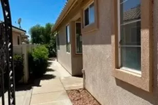 615 Brooklawn Dr, Banning, CA 92220 - Photo 2