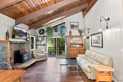 1044 Lausanne Drive, Crestline, CA 92325 - Photo 32
