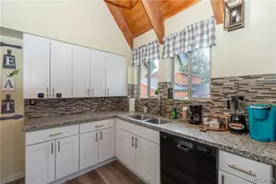 115 Sunset Ln, Sugarloaf, CA 92386 - Photo 18