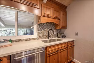 861 Thrush Dr, Big Bear Lake, CA 92315 - Photo 10