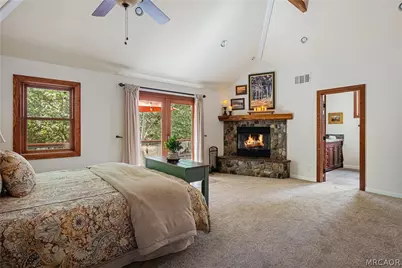 1820 Old Waterman Canyon Road, San Bernardino, CA 92404 - Photo 18