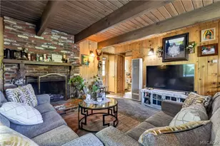 208 Heliotrope Dr, Lake Arrowhead, CA 92352 - Photo 6