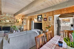 208 Heliotrope Dr, Lake Arrowhead, CA 92352 - Photo 12